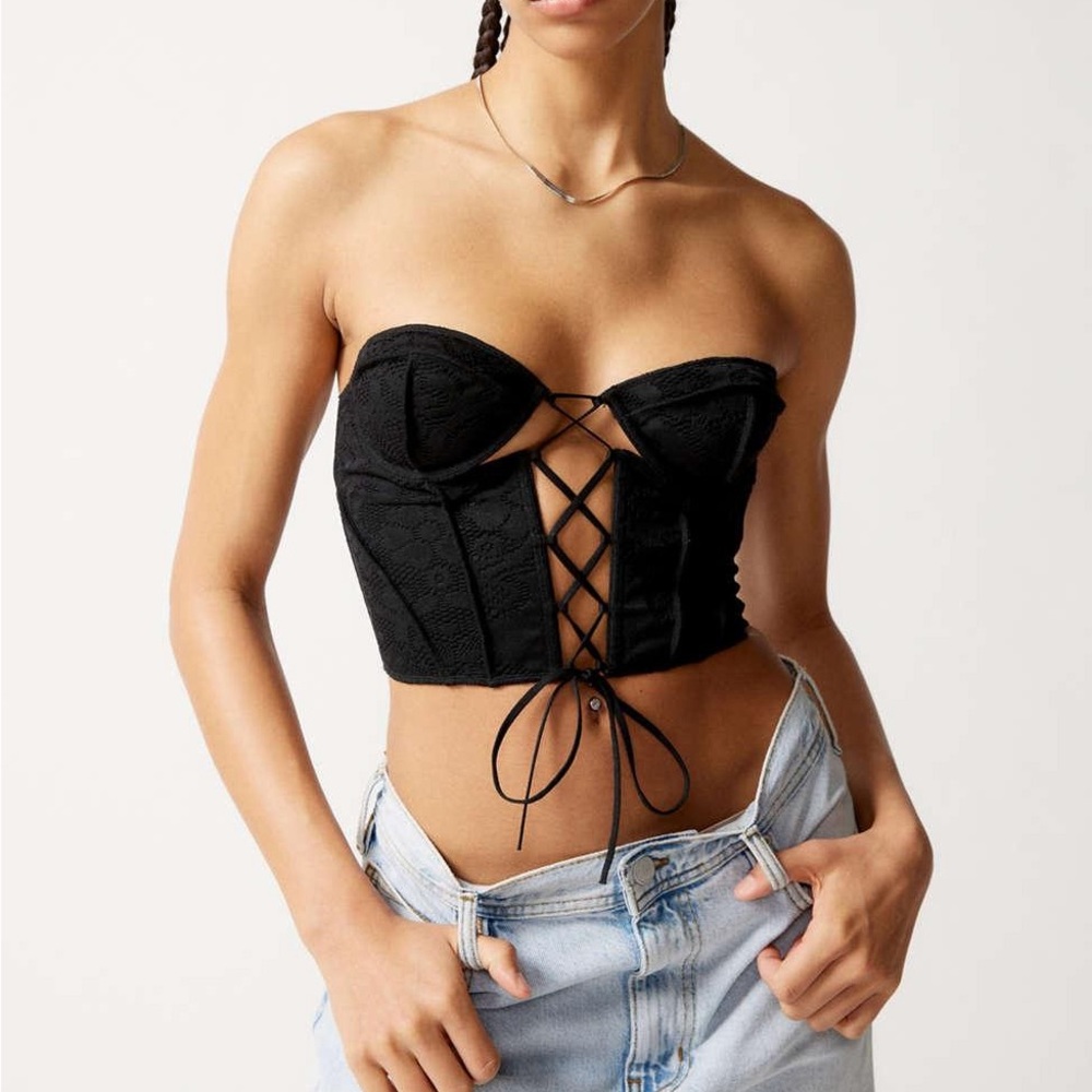 URBAN OUTFITTERS Out From Under Women's Amour Lace Lace-up Corset In Black